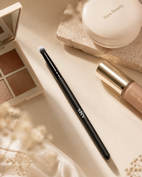 AMS Mini Crease Brush -