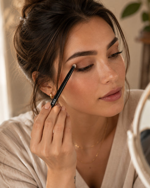 AMS Mini Crease Brush -
