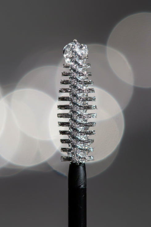 AMS Cosmetics – Macro Brush Close-up