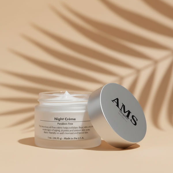 AMS Night Crème – Fond Beige Chaud & Ombres Palmier