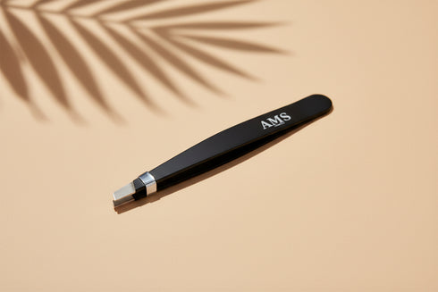 AMS Precision Tweezers – Hero Shot