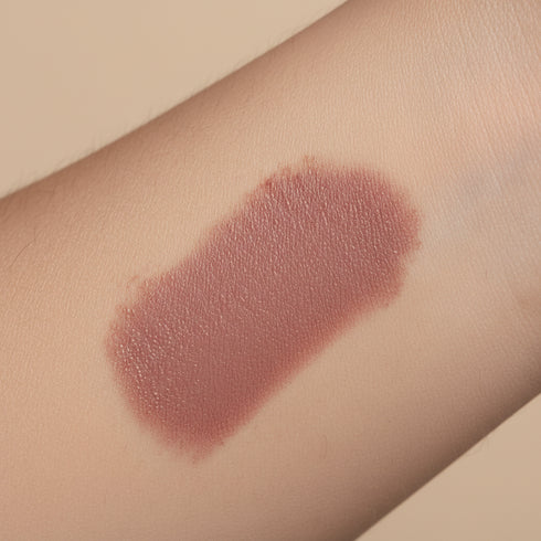 Dusty Rose Matte – Swatch sur peau