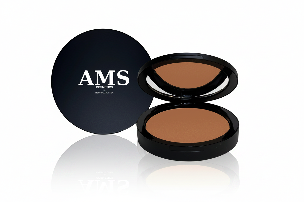AMS Bronzer Caramel - Hero Shot Compact Noir Luxe Fond Blanc